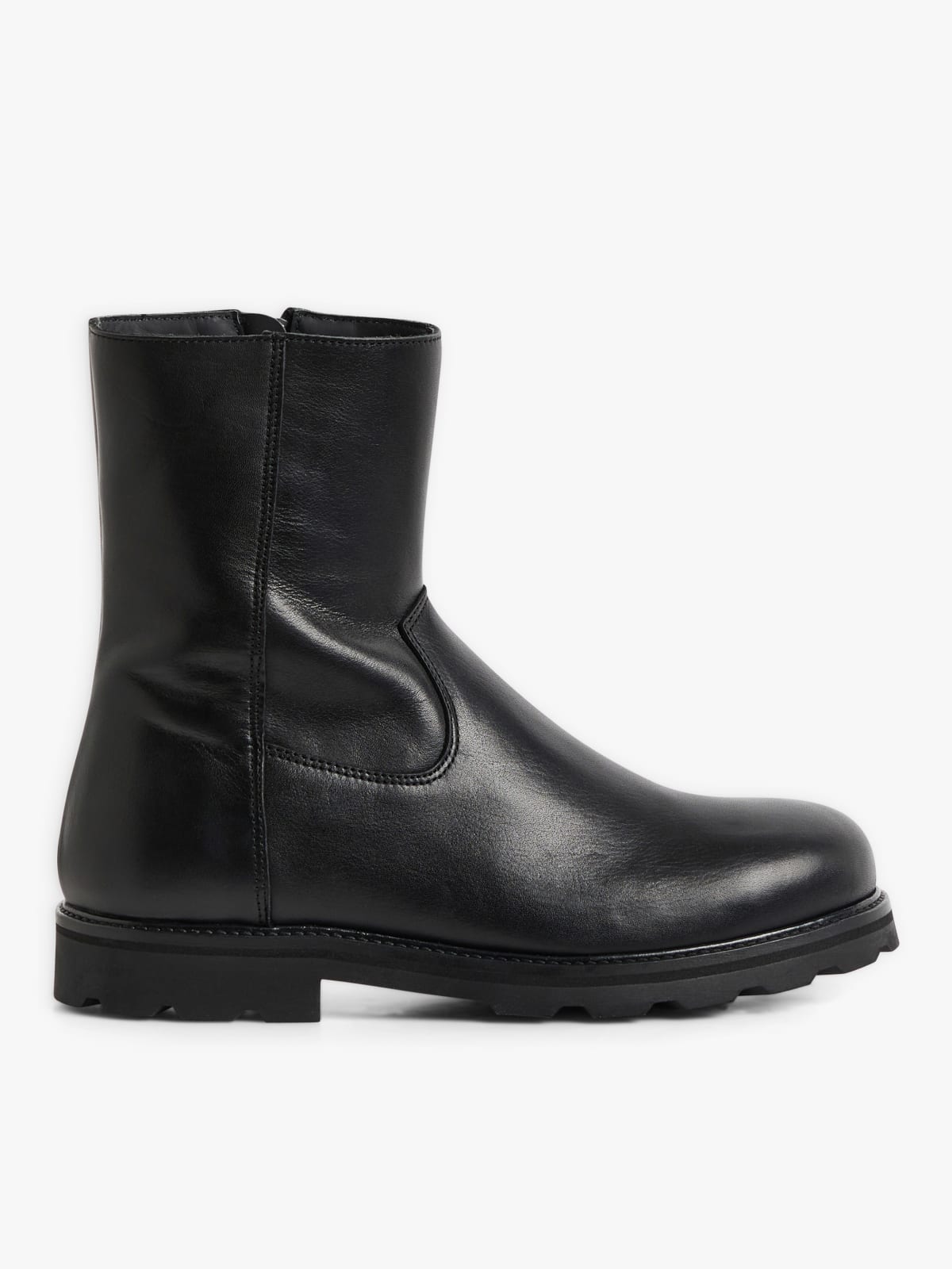 black leather Indiana F. boots
