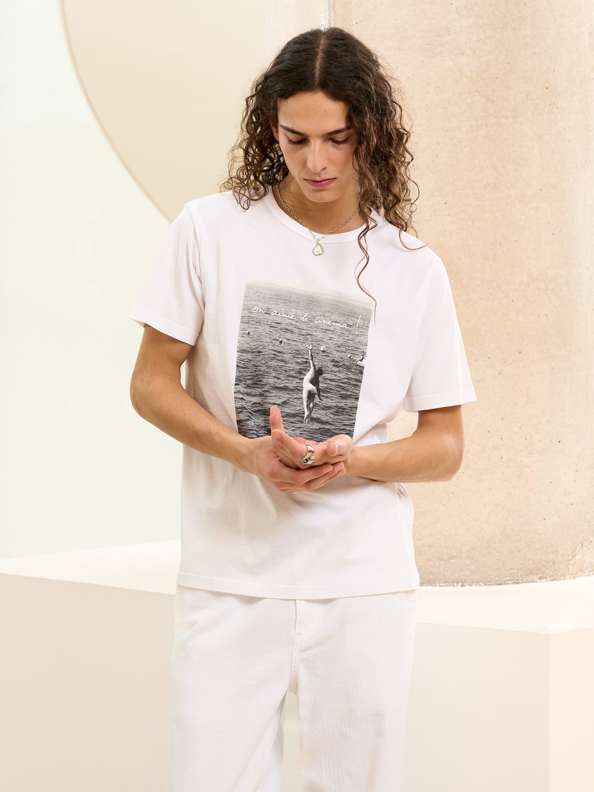 white Chris cotton jersey t-shirt printed with digital photo "on aime le cinéma"